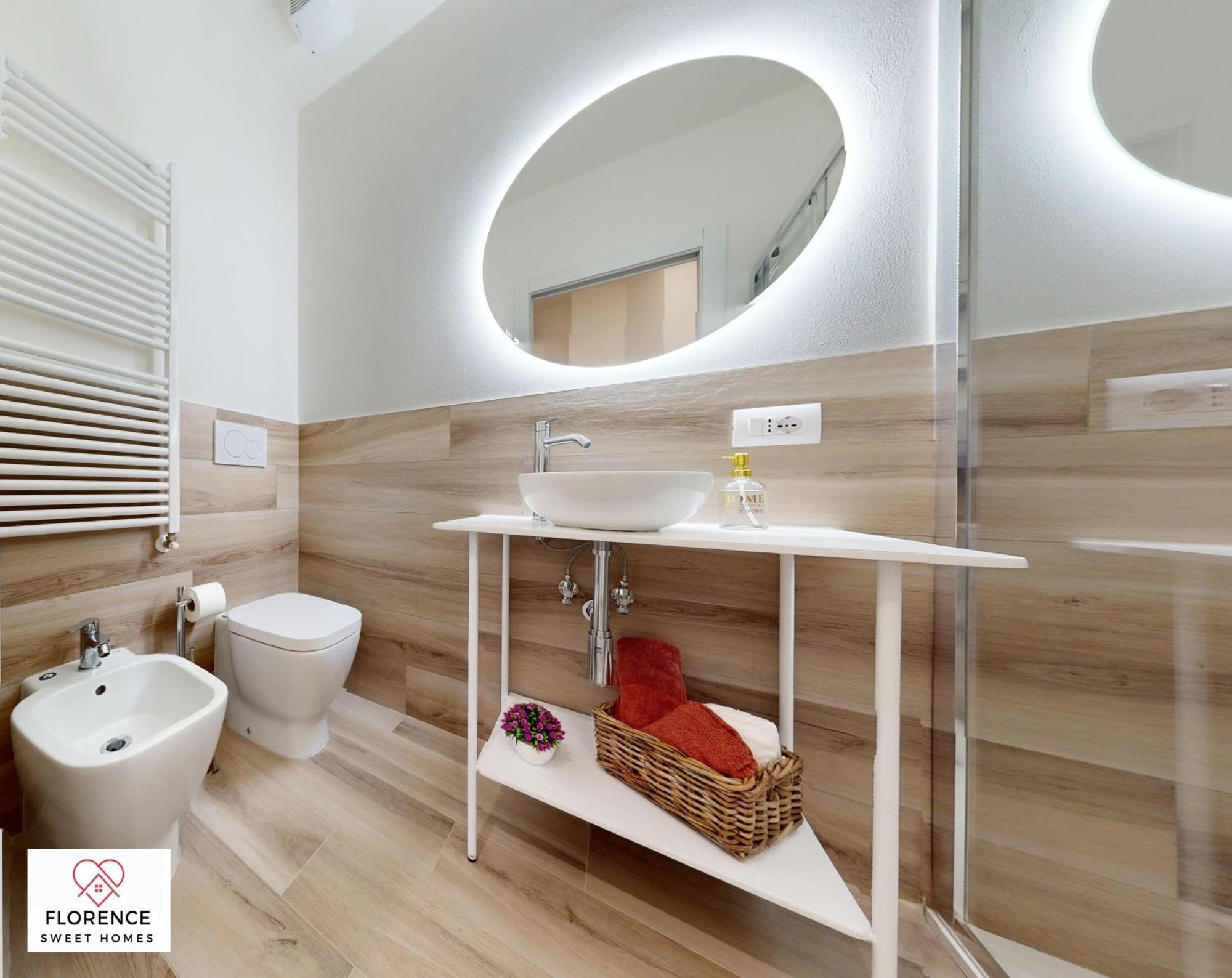 Sonia Apartment With Free Parking By Florence Sweet Homes Exterior photo